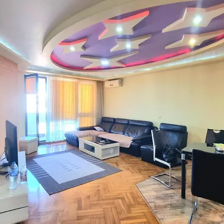 Premium 2Bd Central View Burgas With Parking Апартамент *