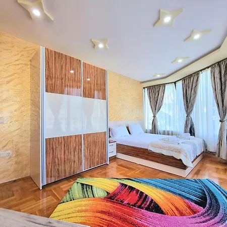 Апартамент Premium 2Bd Central View Burgas With Parking Бургас
